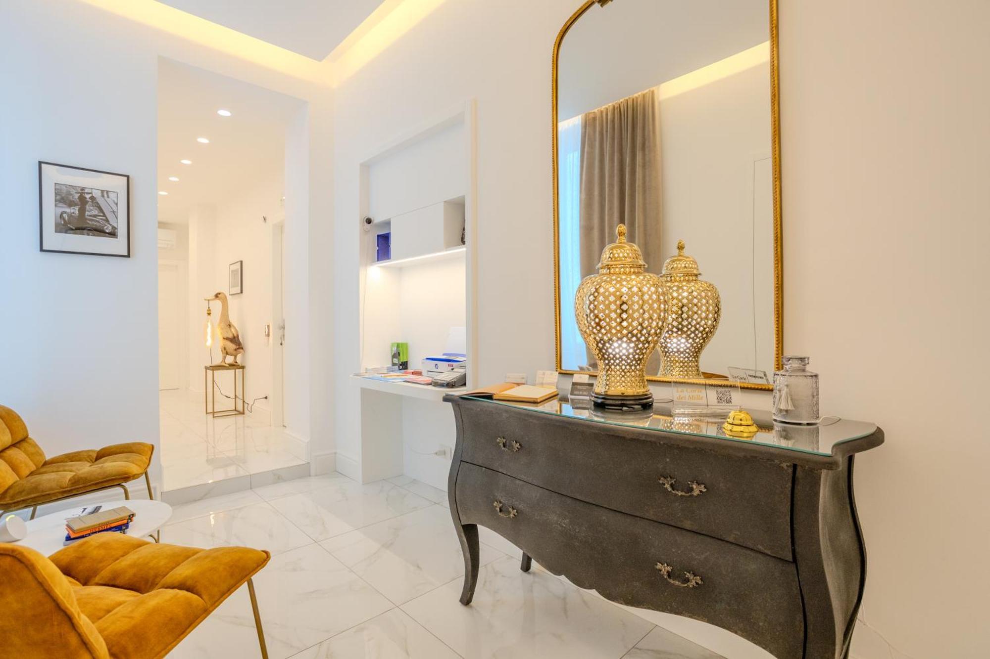 La Corte Dei Mille Luxury เนเปิลส์ ภายนอก รูปภาพ