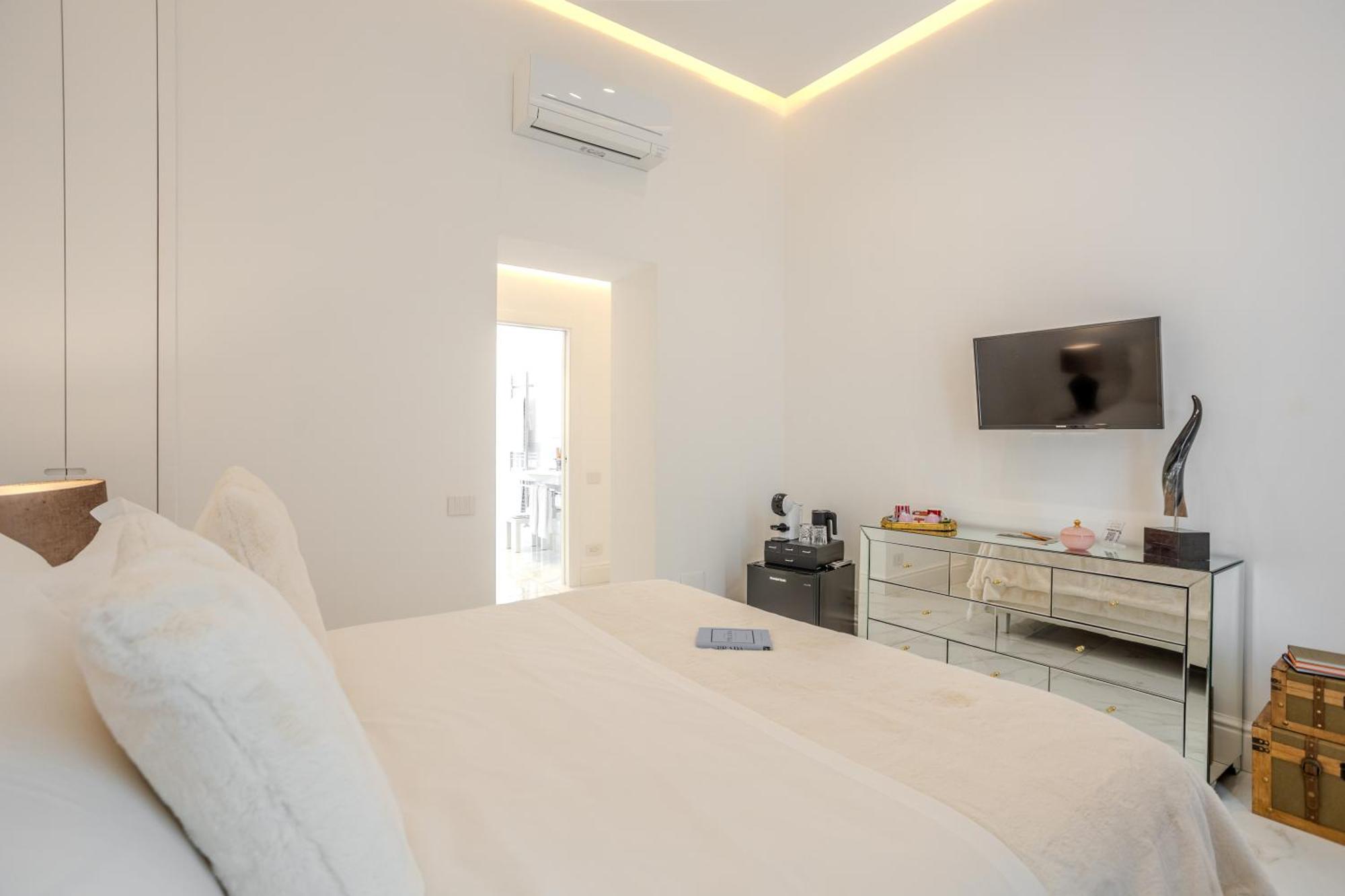 La Corte Dei Mille Luxury เนเปิลส์ ภายนอก รูปภาพ