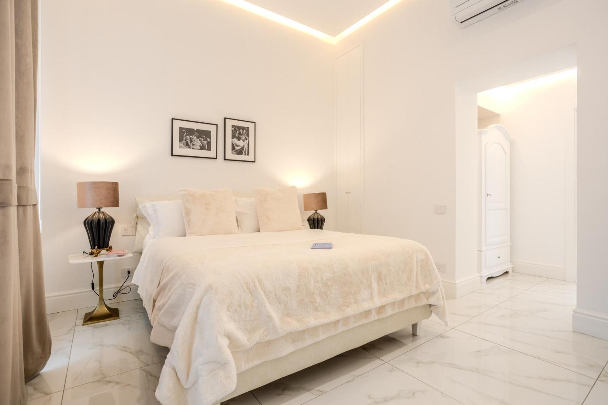 La Corte Dei Mille Luxury เนเปิลส์ ภายนอก รูปภาพ