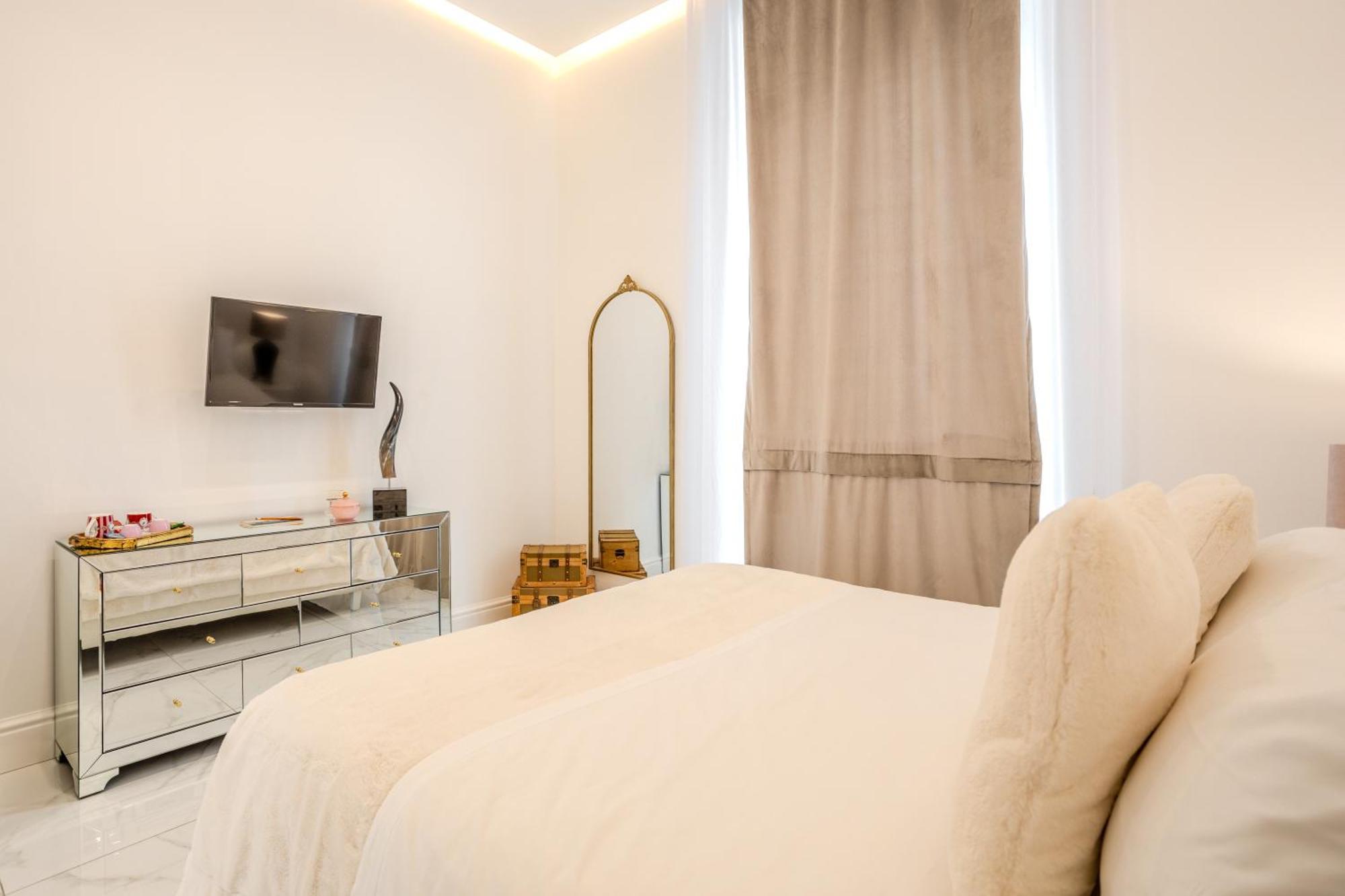 La Corte Dei Mille Luxury เนเปิลส์ ภายนอก รูปภาพ